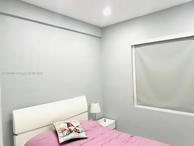 111 NW 117th Ter, Plantation FL 33325