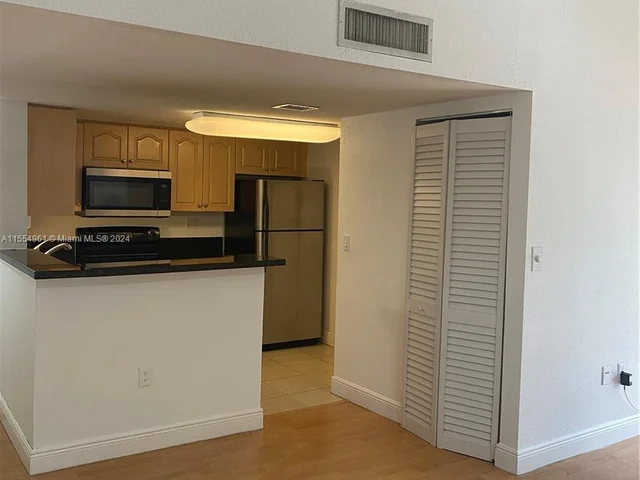 9916 Nob Hill Ln # 9916, Sunrise FL 33351