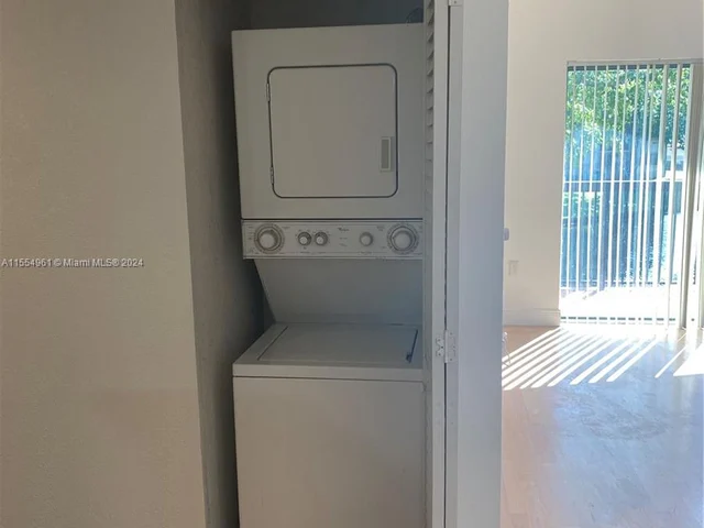 9916 Nob Hill Ln # 9916, Sunrise FL 33351