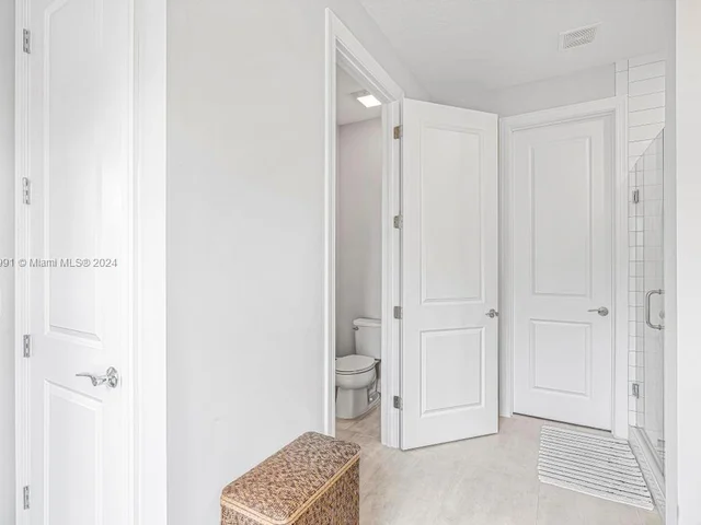 1595 Evergreen Ter, Hollywood FL 33021