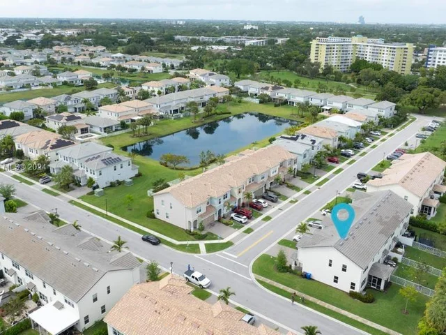 1595 Evergreen Ter, Hollywood FL 33021