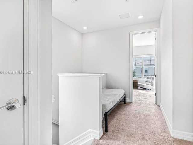 1595 Evergreen Ter, Hollywood FL 33021