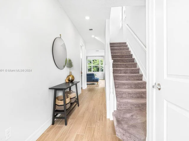 1595 Evergreen Ter, Hollywood FL 33021