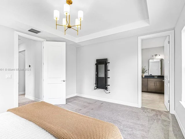 1595 Evergreen Ter, Hollywood FL 33021