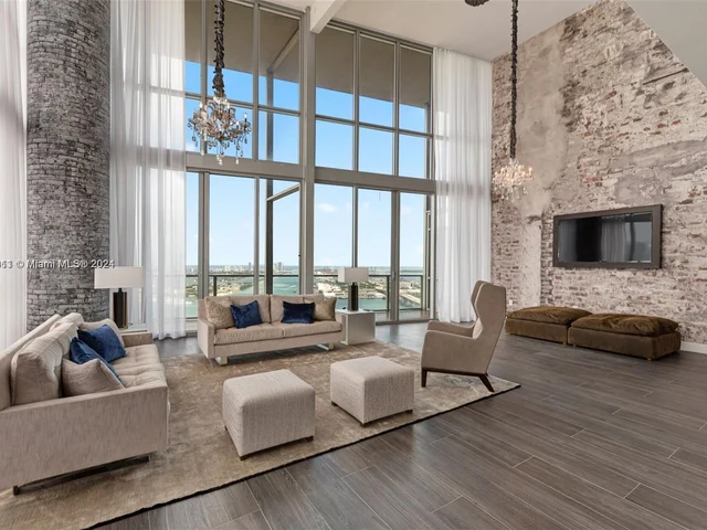 1100 Biscayne Blvd # 3507, Miami FL 33132