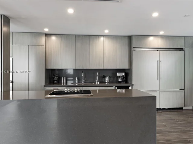 1100 Biscayne Blvd # 3507, Miami FL 33132