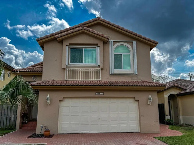 11374 NW 50th Ter, Doral FL 33178