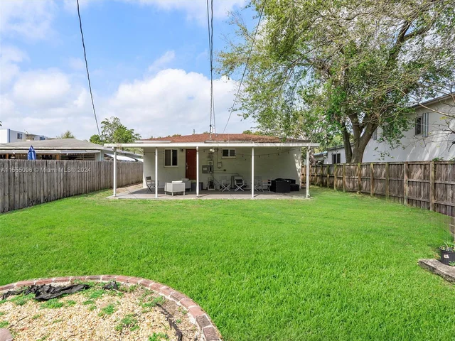 630 NE 130th St, North Miami FL 33161