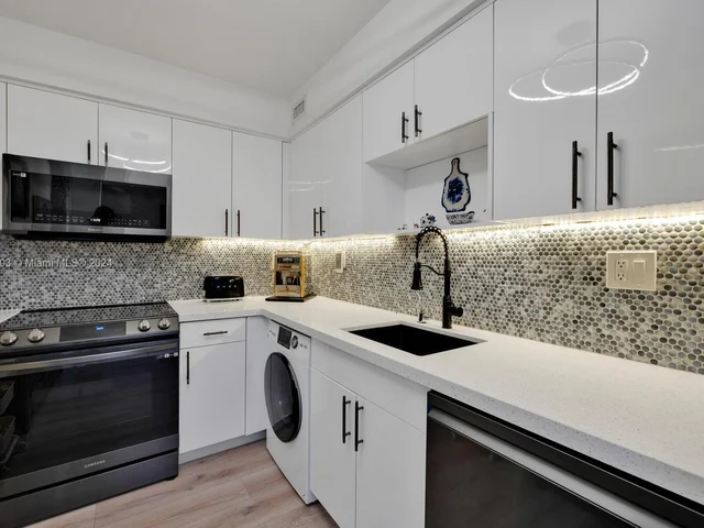 2501 S Ocean Dr # 922, Hollywood FL 33019