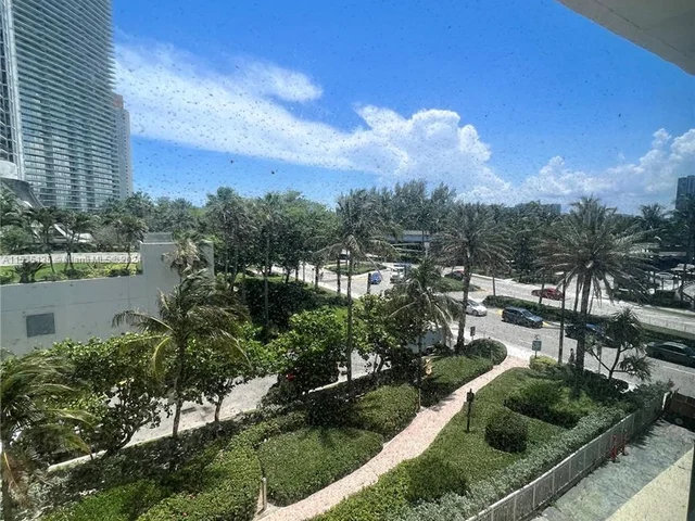 19201 Collins Ave # 242, Sunny Isles Beach FL 33160