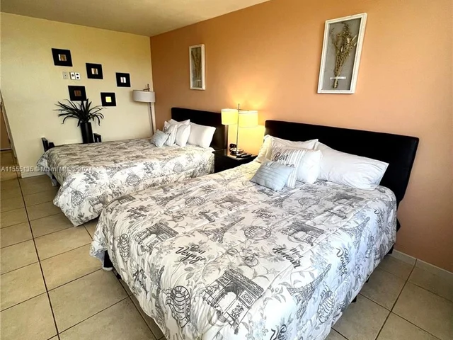 19201 Collins Ave # 242, Sunny Isles Beach FL 33160