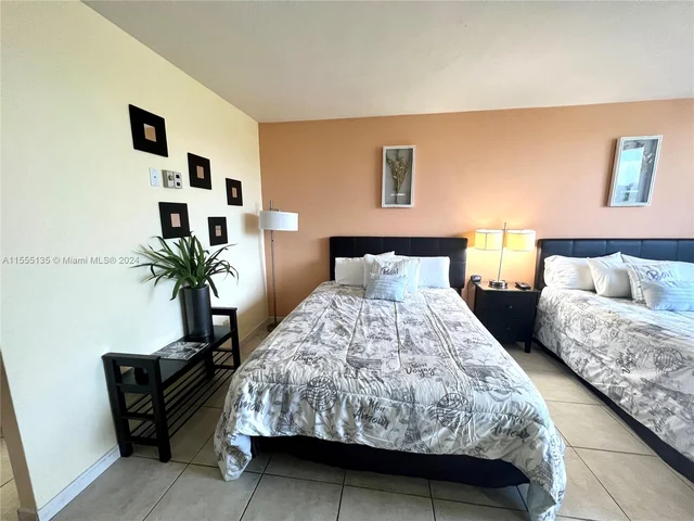 19201 Collins Ave # 242, Sunny Isles Beach FL 33160