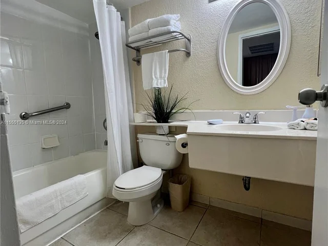 19201 Collins Ave # 242, Sunny Isles Beach FL 33160