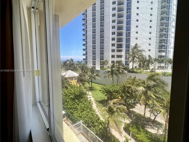 19201 Collins Ave # 242, Sunny Isles Beach FL 33160