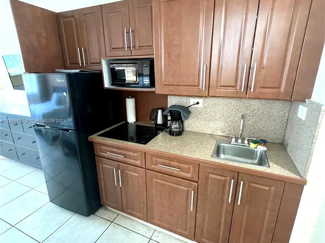 19201 Collins Ave # 242, Sunny Isles Beach FL 33160