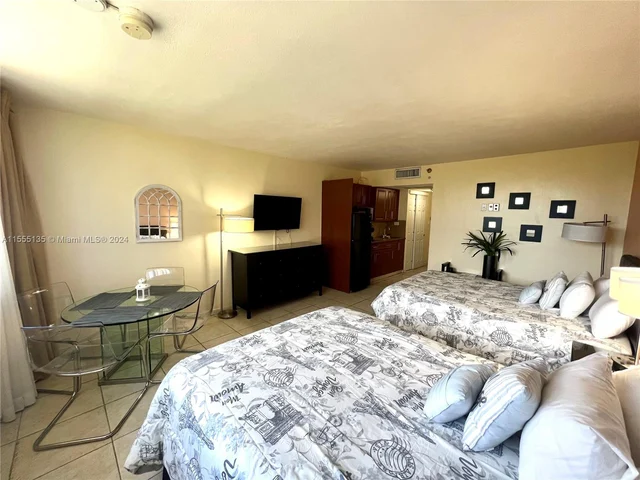 19201 Collins Ave # 242, Sunny Isles Beach FL 33160