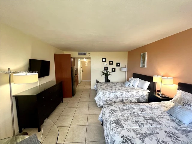 19201 Collins Ave # 242, Sunny Isles Beach FL 33160