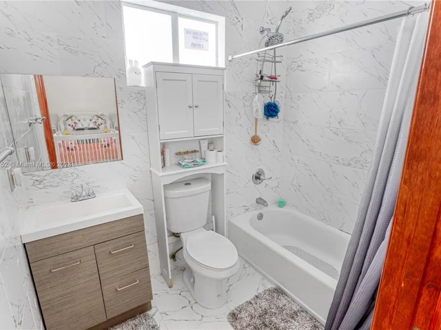 311 NW 95th St, Miami FL 33150