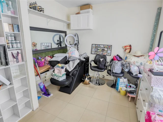 311 NW 95th St, Miami FL 33150