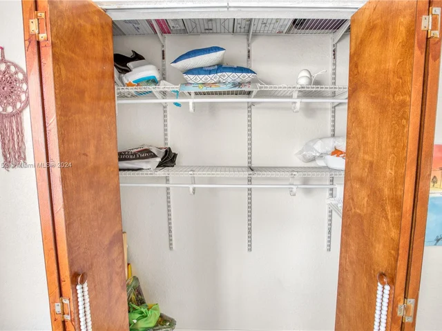 311 NW 95th St, Miami FL 33150