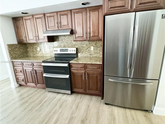 1574 NW 103 Ter, Coral Springs FL 33071