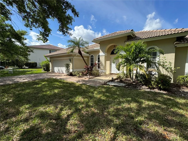 1574 NW 103 Ter, Coral Springs FL 33071