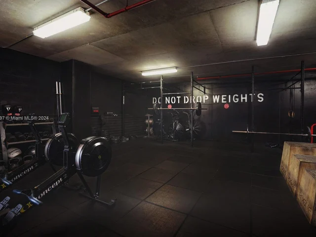 690 SW 1st Ct # 2025, Miami FL 33130