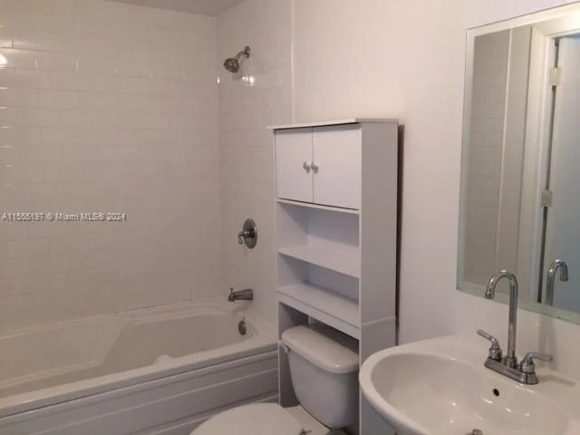 690 SW 1st Ct # 2025, Miami FL 33130