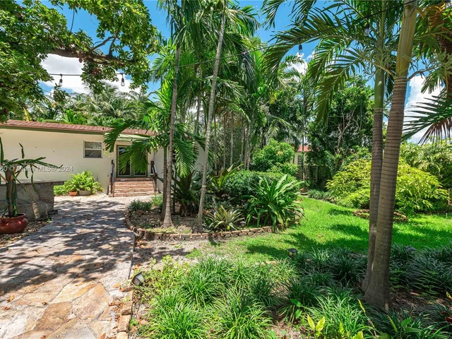 3135 SW 82nd Ave, Miami FL 33155