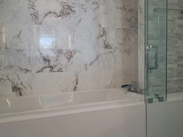 851 NE 1ST Ave # 1206, Miami FL 33132