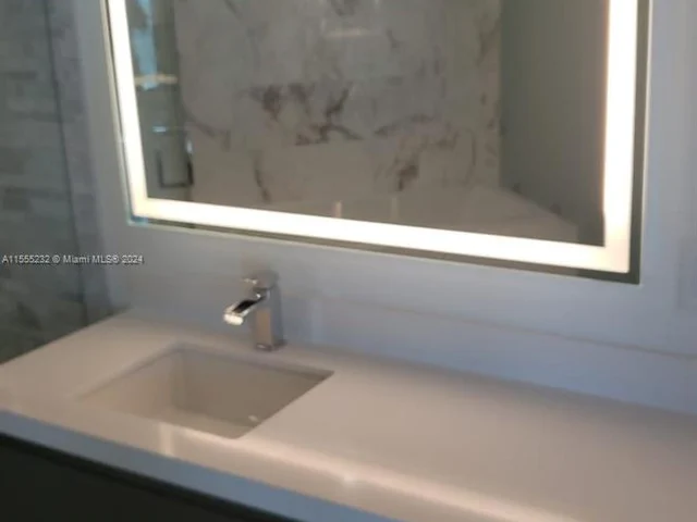 851 NE 1ST Ave # 1206, Miami FL 33132