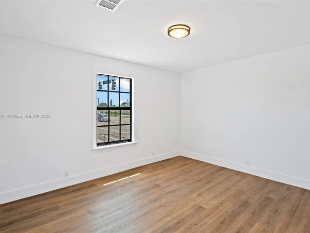 11 NE 17th Ave, Boynton Beach FL 33435