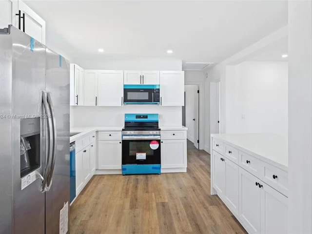 11 NE 17th Ave, Boynton Beach FL 33435