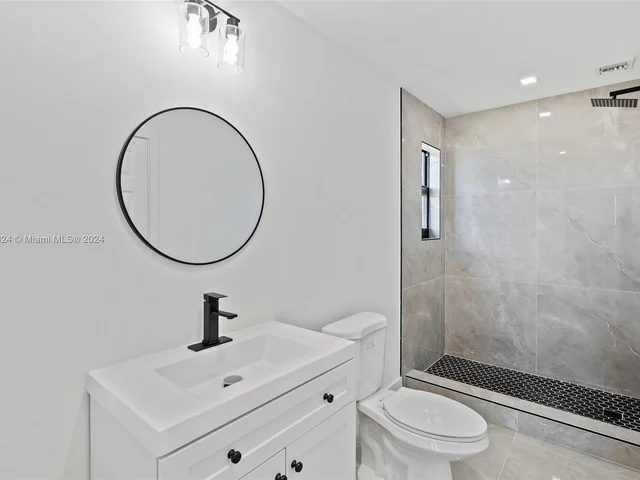 11 NE 17th Ave, Boynton Beach FL 33435