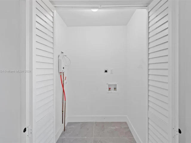 11 NE 17th Ave, Boynton Beach FL 33435