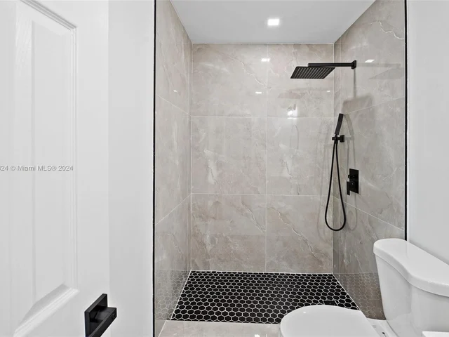 11 NE 17th Ave, Boynton Beach FL 33435