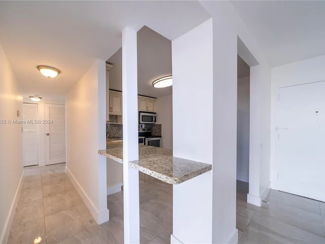 2450 NE 135th St # 909, North Miami FL 33181