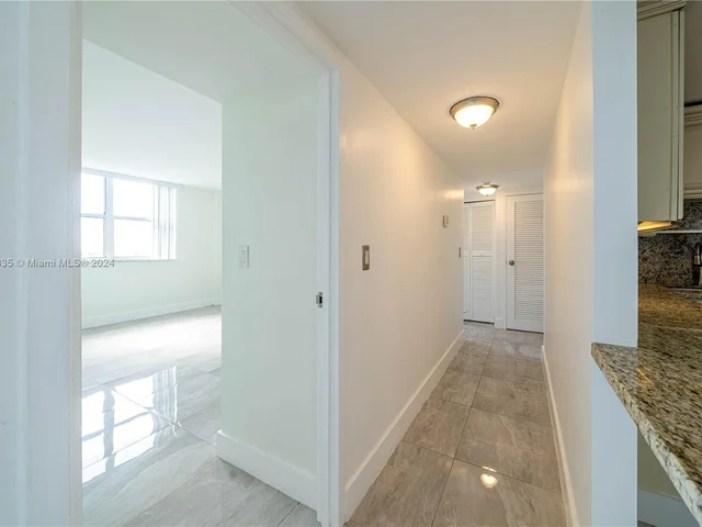 2450 NE 135th St # 909, North Miami FL 33181