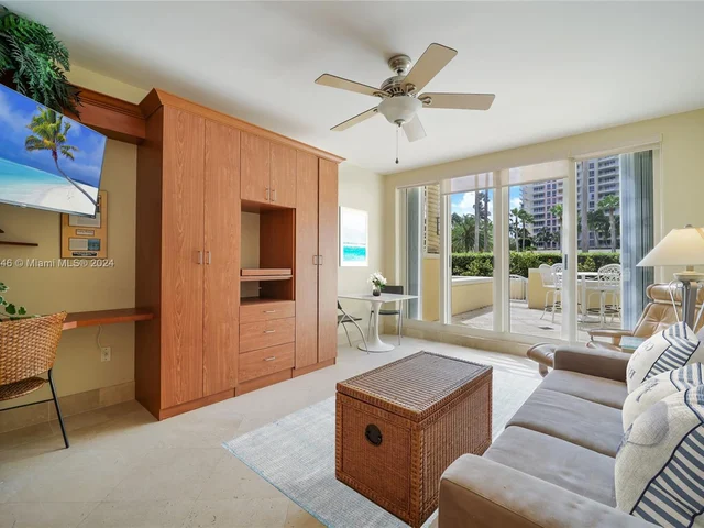 795 Crandon Blvd # 801, Key Biscayne FL 33149