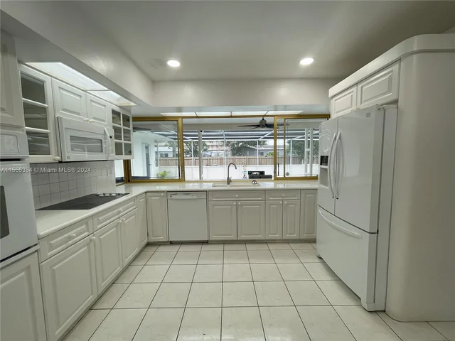 5118 Adams St, Hollywood FL 33021