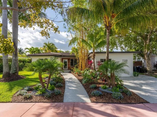 720 N Shore Dr, Miami Beach FL 33141