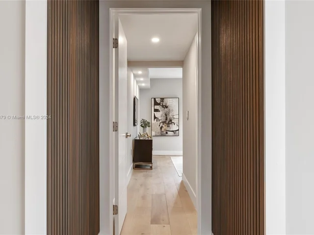 720 N Shore Dr, Miami Beach FL 33141