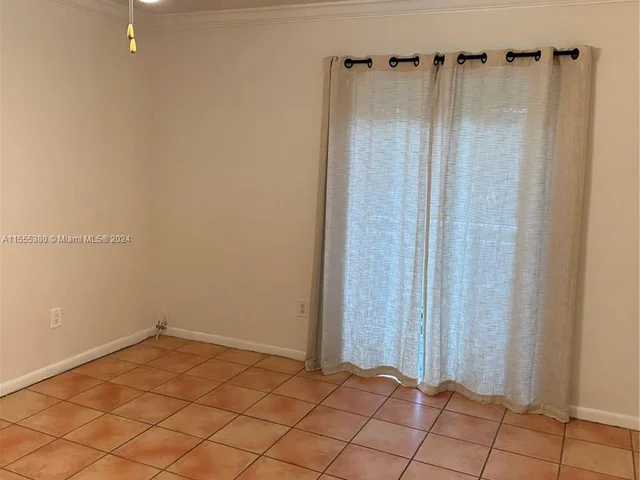 255 Sunrise Dr # 203, Key Biscayne FL 33149