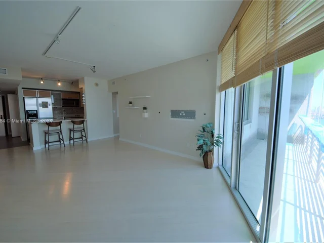 335 S Biscayne Blvd # 3302, Miami FL 33131