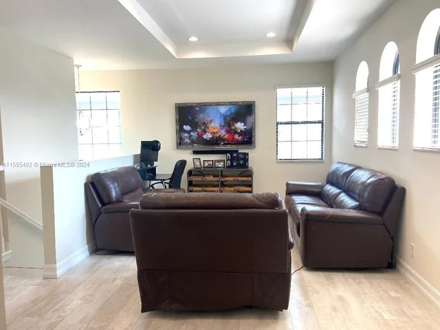 8915 Watercrest Cir W, Parkland FL 33076