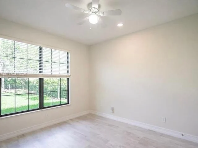 8915 Watercrest Cir W, Parkland FL 33076