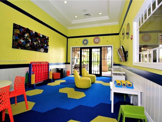 8915 Watercrest Cir W, Parkland FL 33076