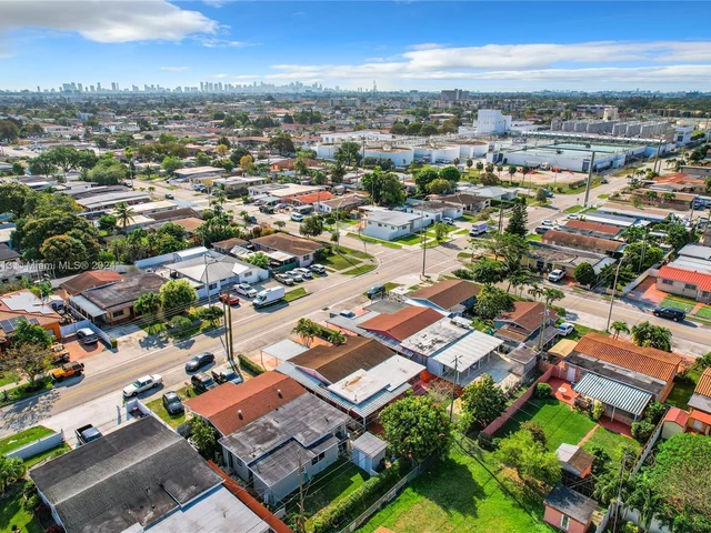 1440 W 3rd Ave, Hialeah FL 33010