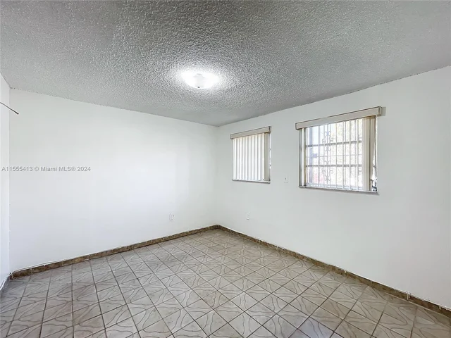 1440 W 3rd Ave, Hialeah FL 33010