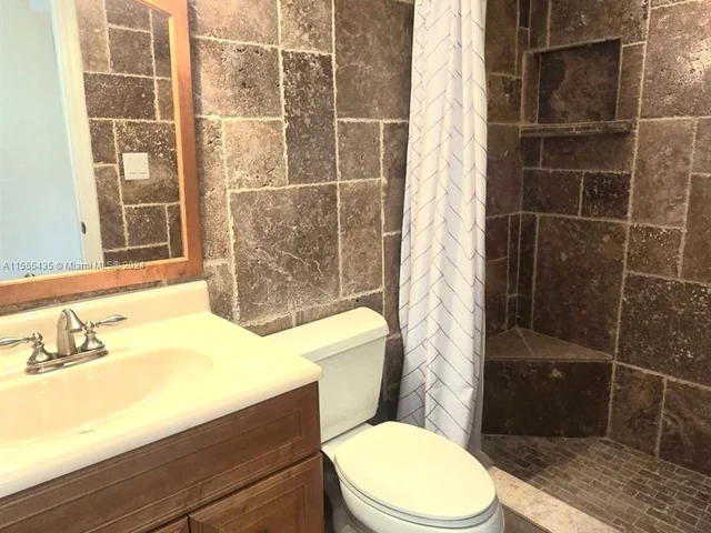 14517 SW 139th Ave Cir W, Miami FL 33186